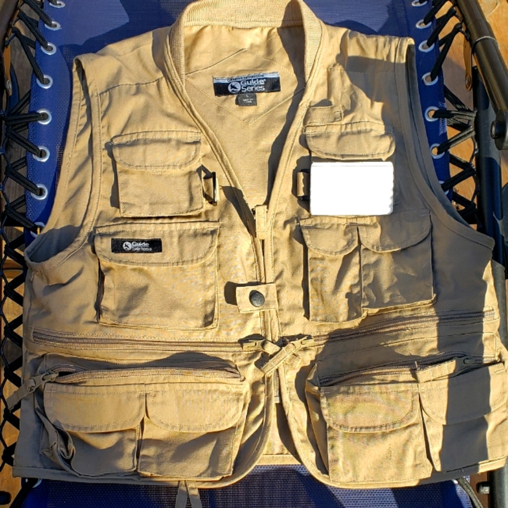 Youth size Large fishing vest tan Gander Mtn